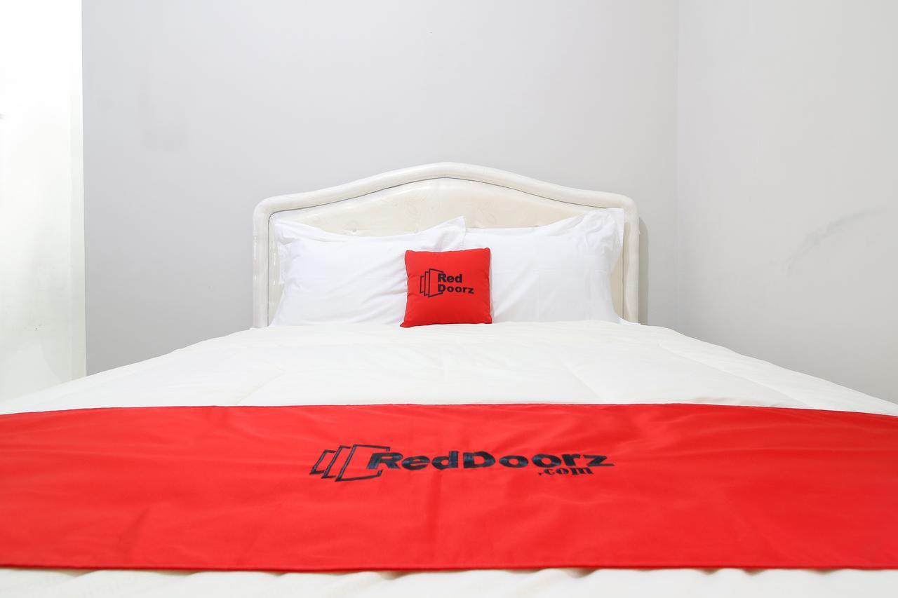 Reddoorz Plus Near Stie Ykpn Maguwo Exterior photo
